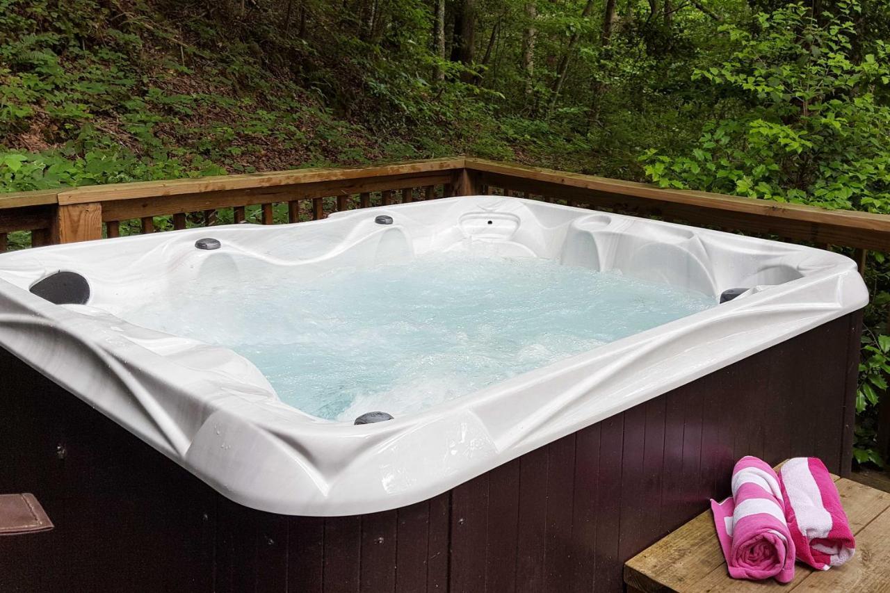 Natures Retreat With Hot Tub 7 Mi To Bryson City Whittier Zewnętrze zdjęcie
